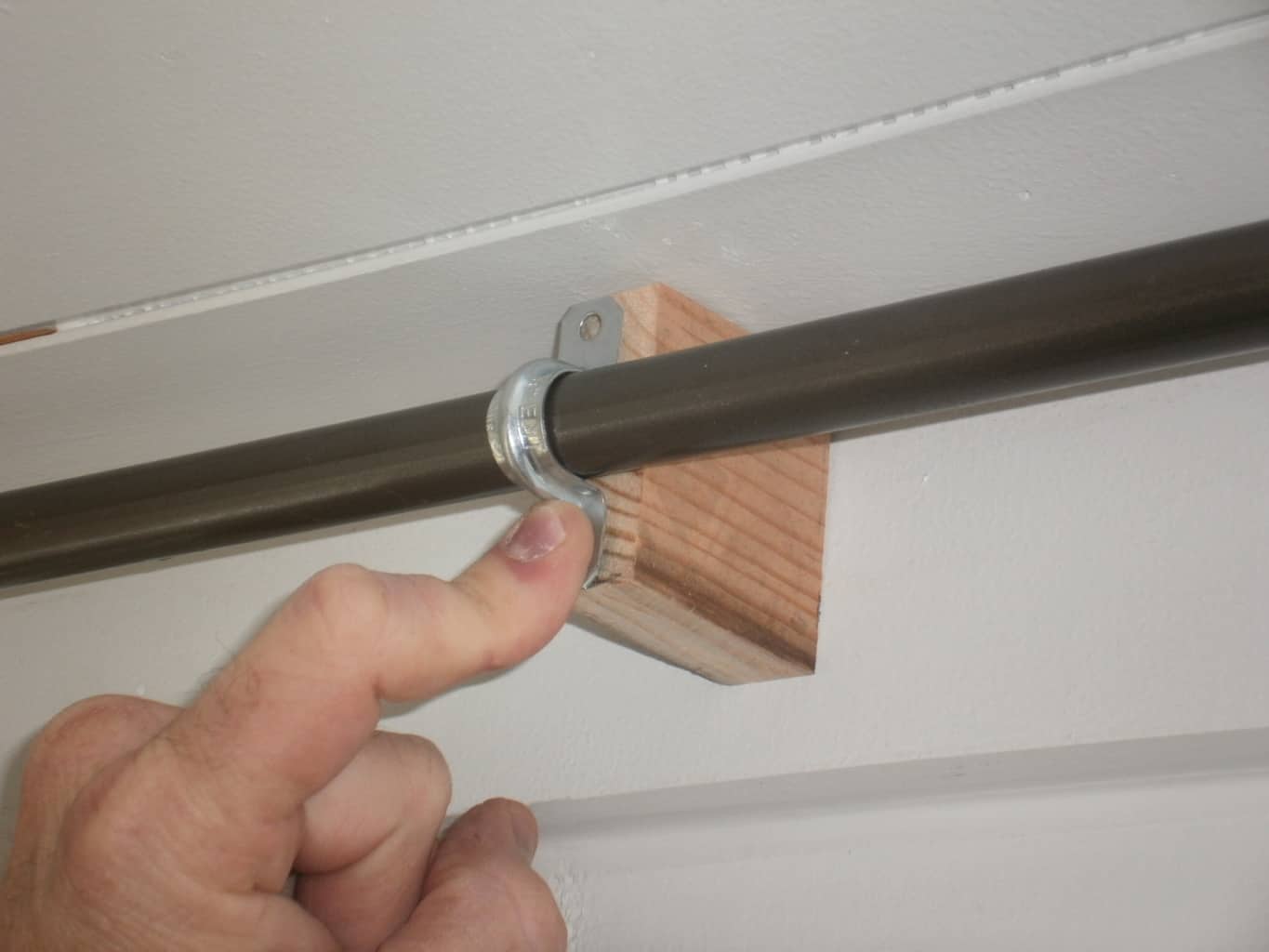 inexpensive curtain rod