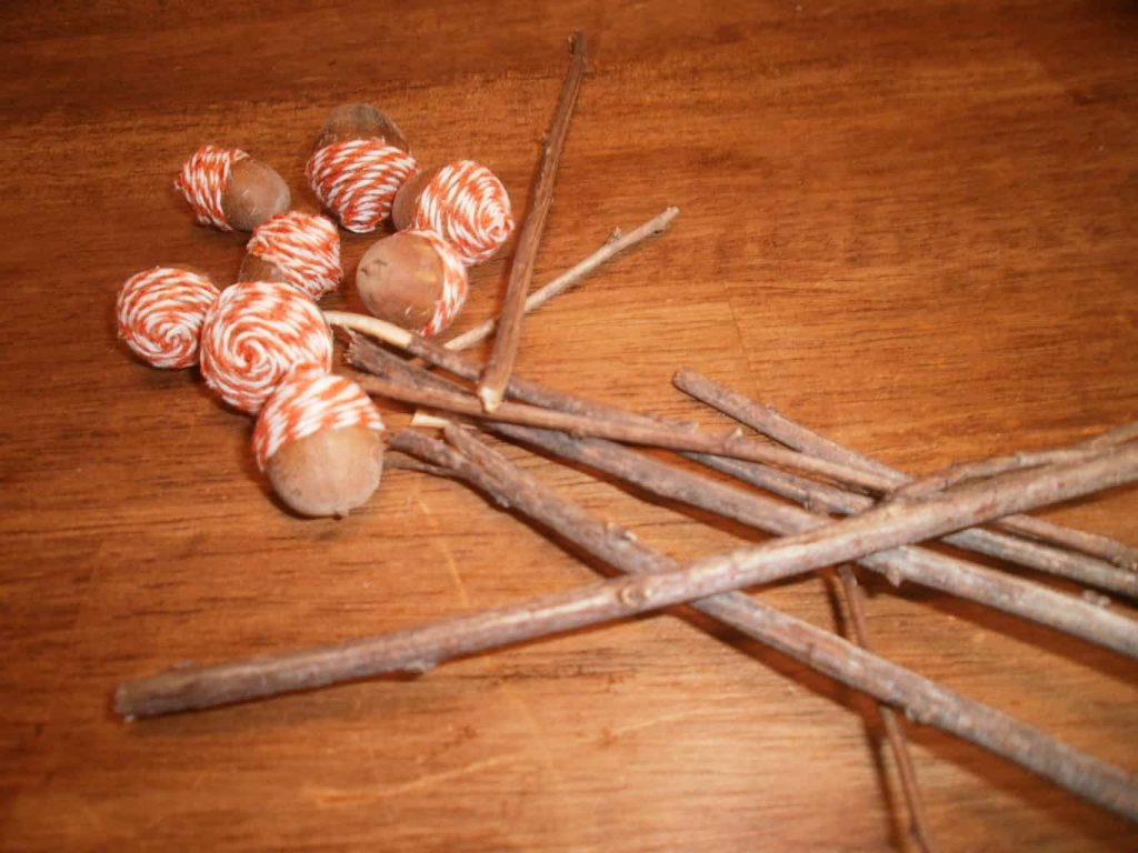 Easy Fall Craft Acorn & Baker's Twine