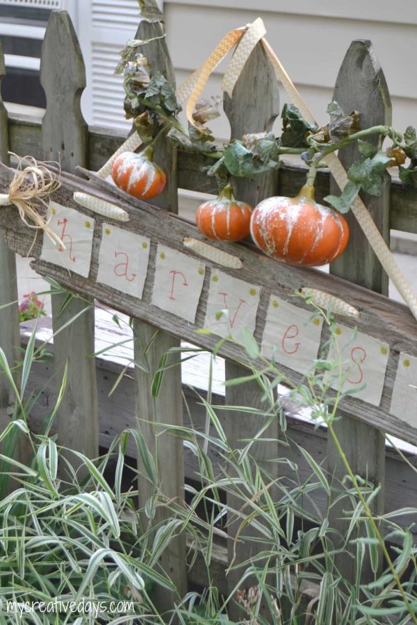 Simple DIY Fall Harvest Sign 2
