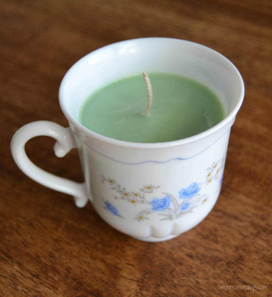 Looking for an easy way to make homemade candles? These DIY Teacup Candles are easy to make and so cute when they are done. 