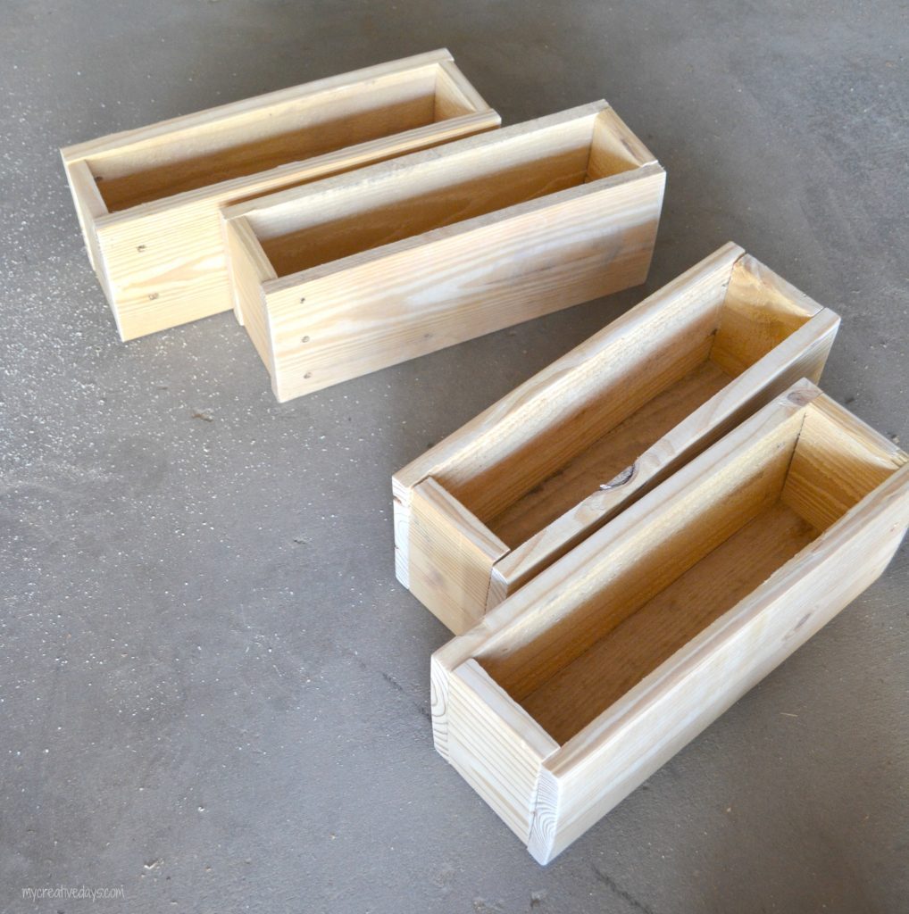 This Reclaimed Pallet Wood Organizer is easy to make and can be used to organize all kinds of things in your home.