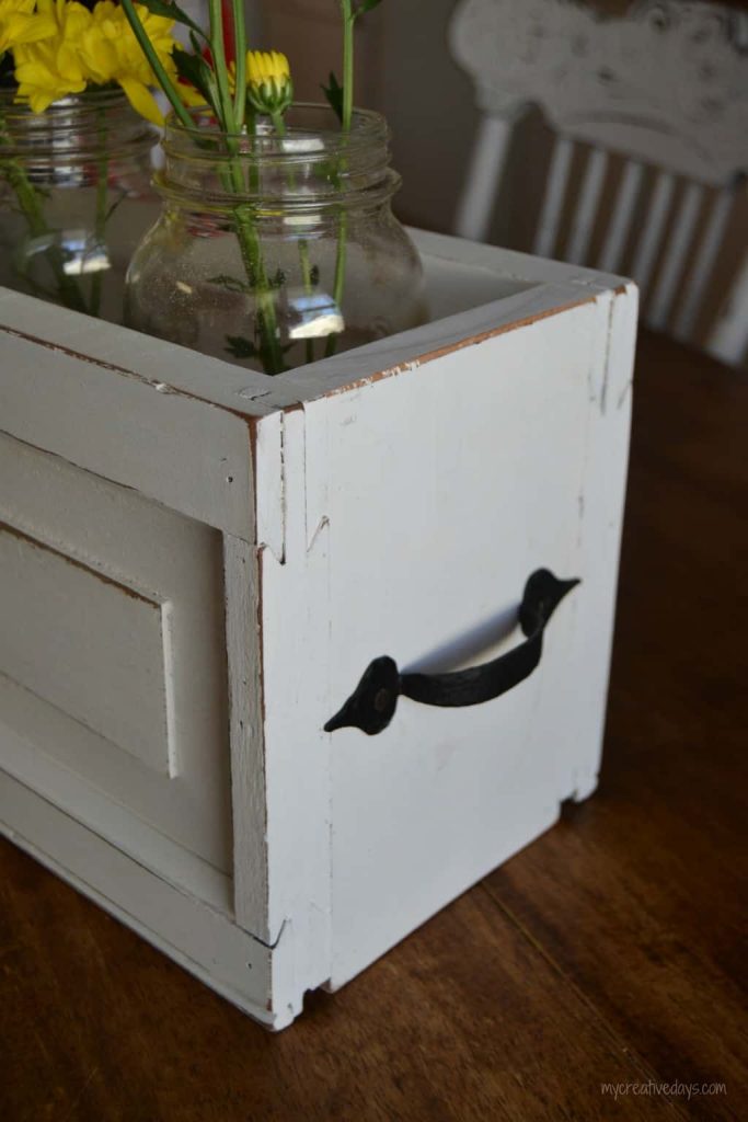 Do you love Mason jars and want to display them more? Try this DIY Mason jar caddy that will hold your favorite jars and add a fun decor piece to your space.