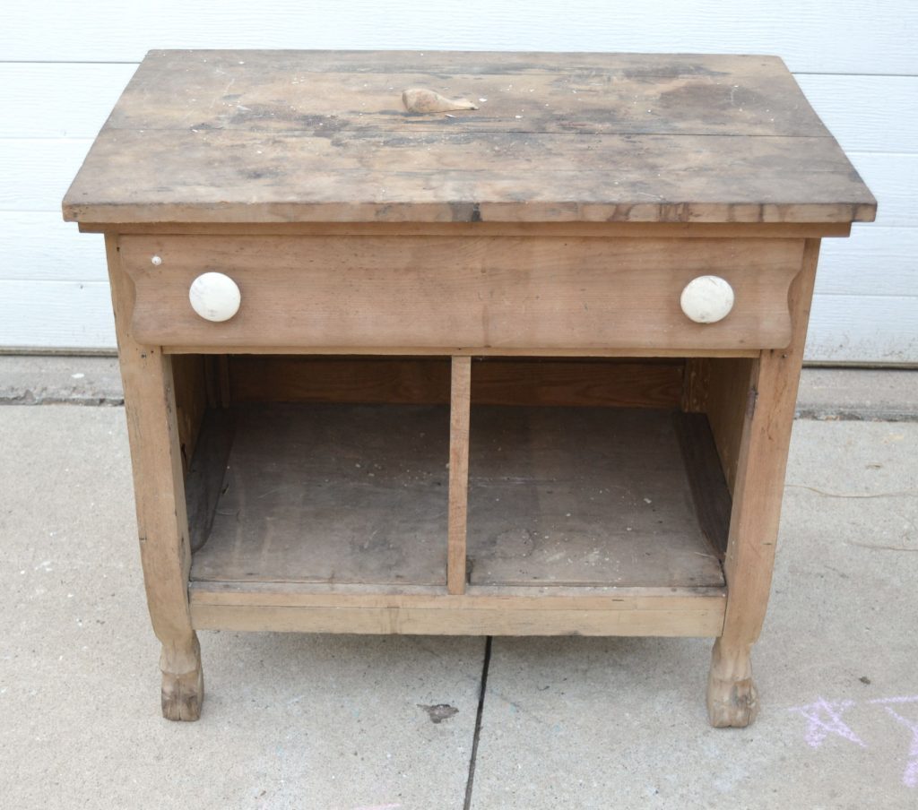 Do you like french country decor, but don't want to spend the money to get it? DIY your own French Country furniture with a little paint and some elbow grease! This cabinet now has a French country flair!