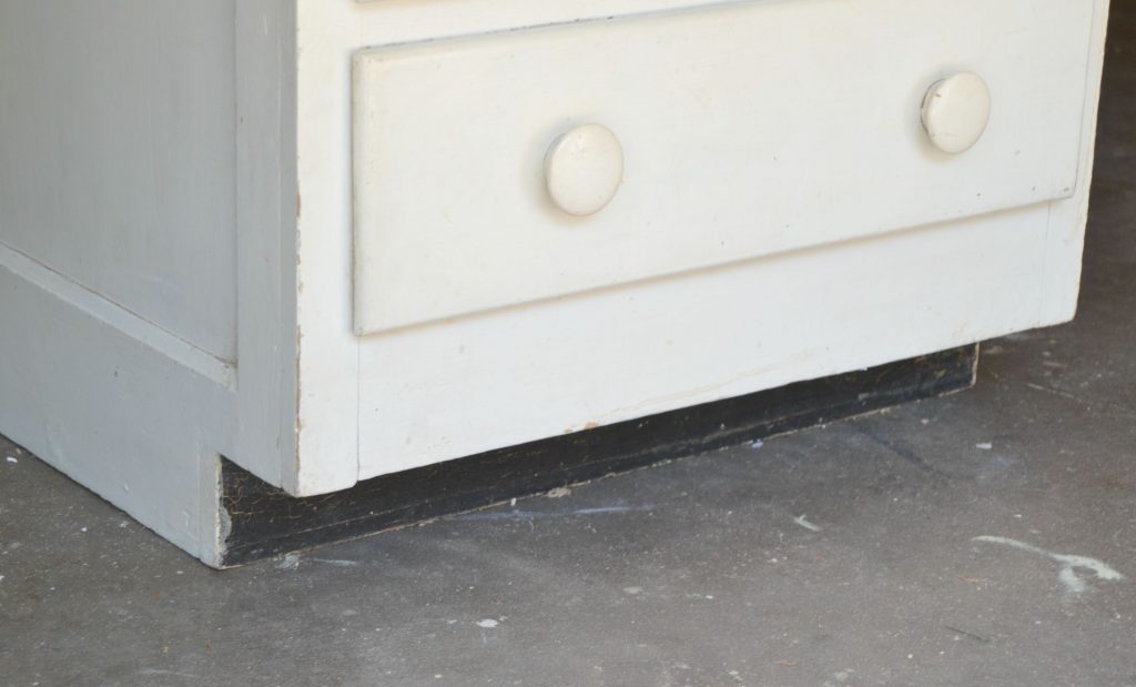 Are you looking for some inspiration to make over a small chest drawers you have? This White Chest Dresser Makeover took an old kitchen cabinet and transformed it into a rustic piece that would fit many different styles. 