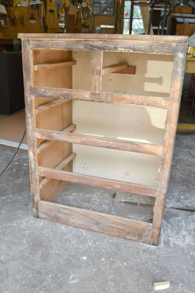 Are you looking for some inspiration to make over a small chest drawers you have? This White Chest Dresser Makeover took an old kitchen cabinet and transformed it into a rustic piece that would fit many different styles. 