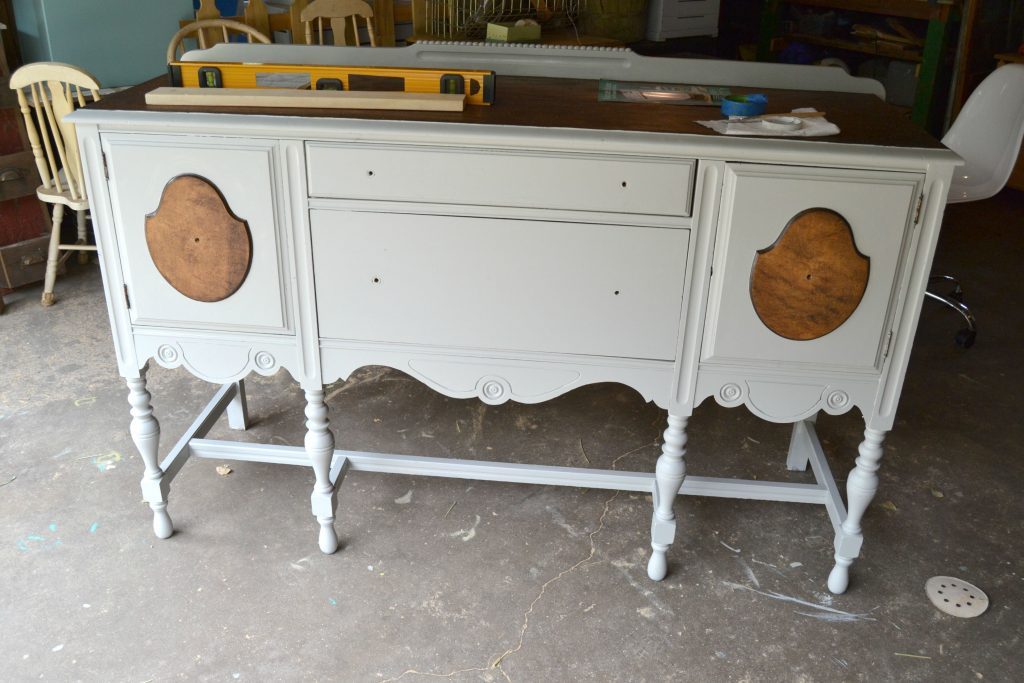 Are you looking for a farmhouse buffet? Search yard sales and thrift stores for a buffet and DIY your own! Click over to see how!