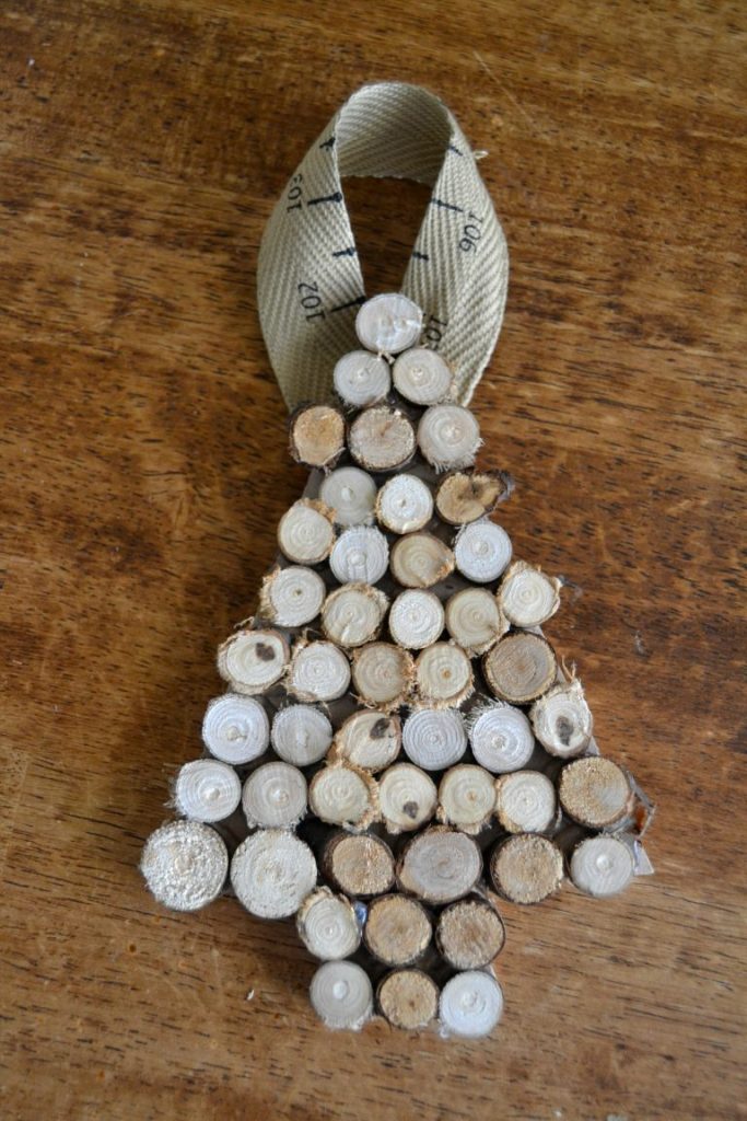 If you are looking for wooden Christmas ornaments, click over to find out how easy these wooden trees were to make!