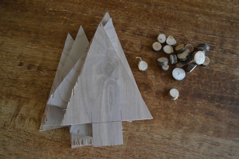 If you are looking for wooden Christmas ornaments, click over to find out how easy these wooden trees were to make!