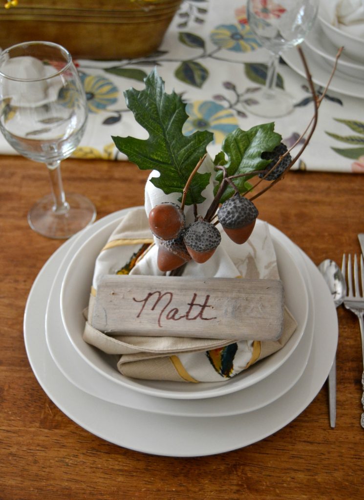 If you are looking to set a pretty Thanksgiving Tablescape this year, click over to see this easy nature inspired Thanksgiving Tablescape.