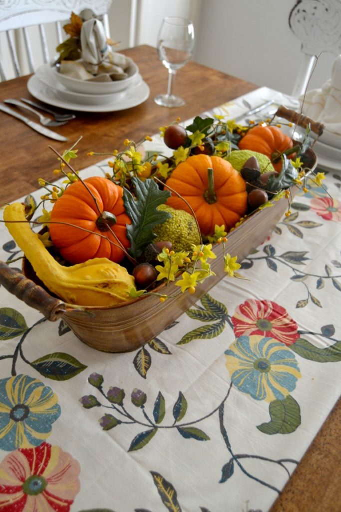 If you are looking to set a pretty Thanksgiving Tablescape this year, click over to see this easy nature inspired Thanksgiving Tablescape.