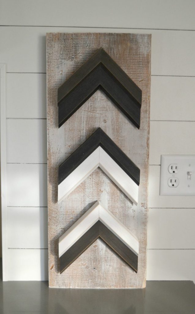 If you are looking for arrow wall decor to add to your space, look no further. Click over and see how you can DIY your own arrow wall decor in under 5 minutes!