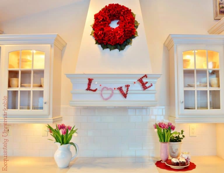 If you are looking for easy ways to decorate for Valentine's Day, click over and find 12 Valentines Day Decor projects that you can make yourself in one afternoon!