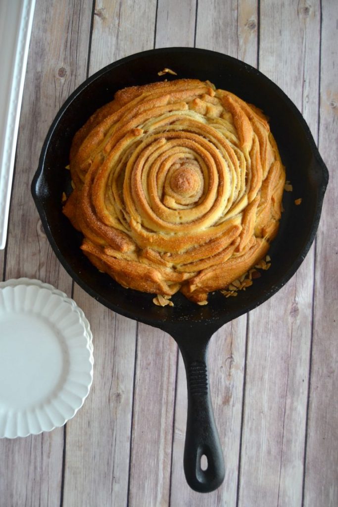 This Easy Almond Sticky Bun Recipe is a delicious new take on the traditional sticky bun recipe. Click over to get your family's new favorite breakfast and brunch recipe. 