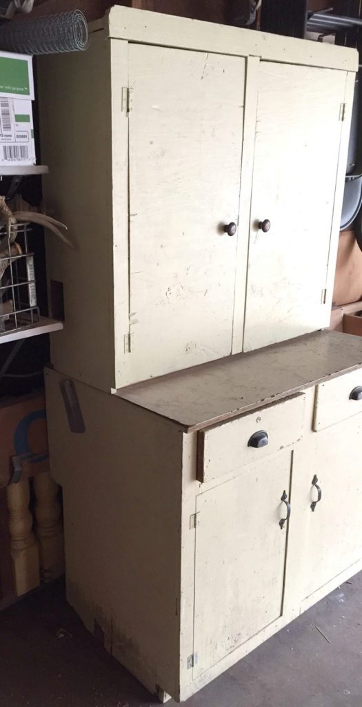 If you love farmhouse furniture and you want to add it to you home, click over to see how this garage cabinet became a farmhouse hutch in a few steps. 