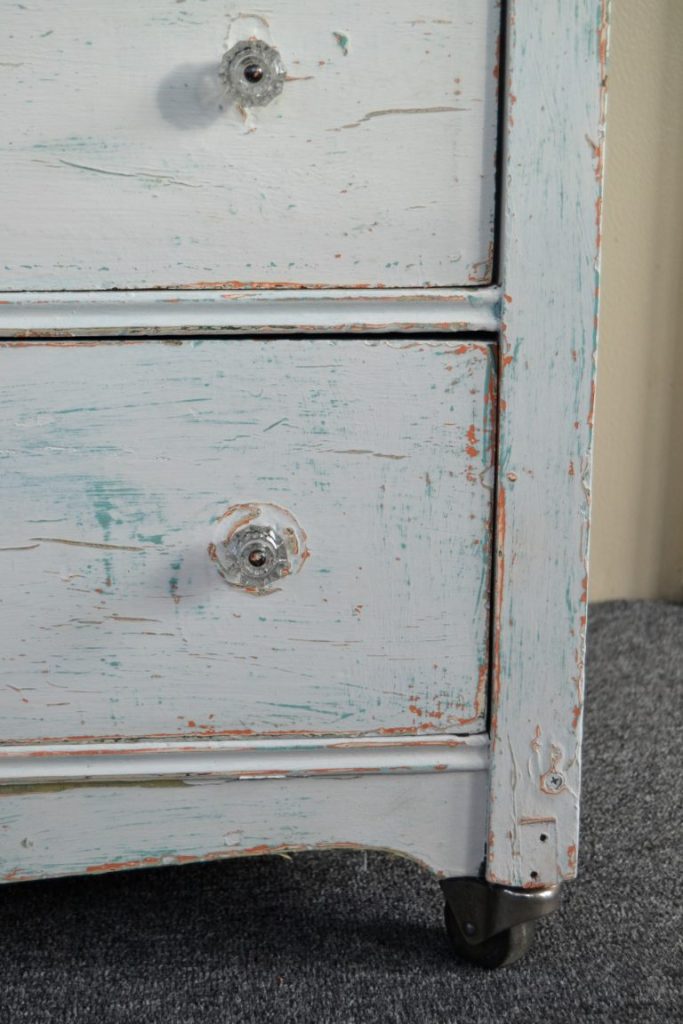 If you have glass hardware on a piece you want to make over, this post will show you the easiest trick for how to remove paint from glass hardware in no time. Click over to get the secret hack!