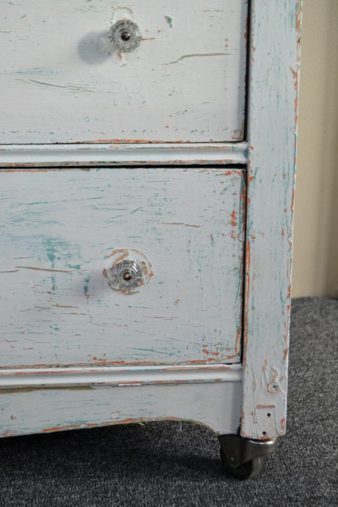 If you have glass hardware on a piece you want to make over, this post will show you the easiest trick for how to remove paint from glass hardware in no time. Click over to get the secret hack!