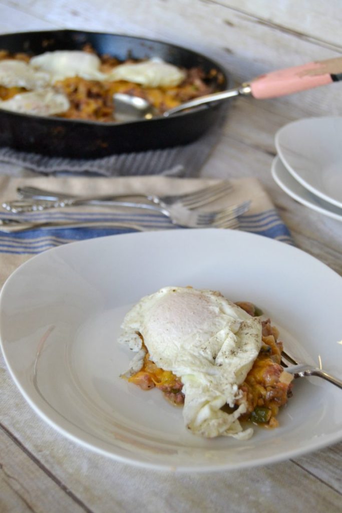 If you are looking for a new breakfast recipe that you can put together in no time and your family will love, then click over and get this Southwest Breakfast Hash recipe ASAP!