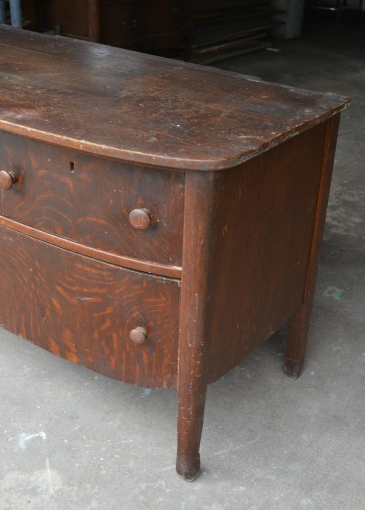 Create the look of this distressed dresser in only a few, short steps. Click over to get the formula for distressing furniture the easy way. 