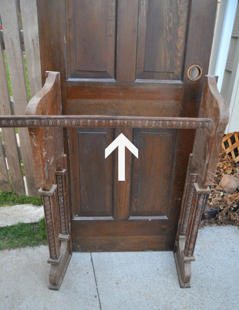 If you are looking for an entryway table for your home, click over to check out this easy tutorial on how to DIY a repurposed entryway table from an old door. 