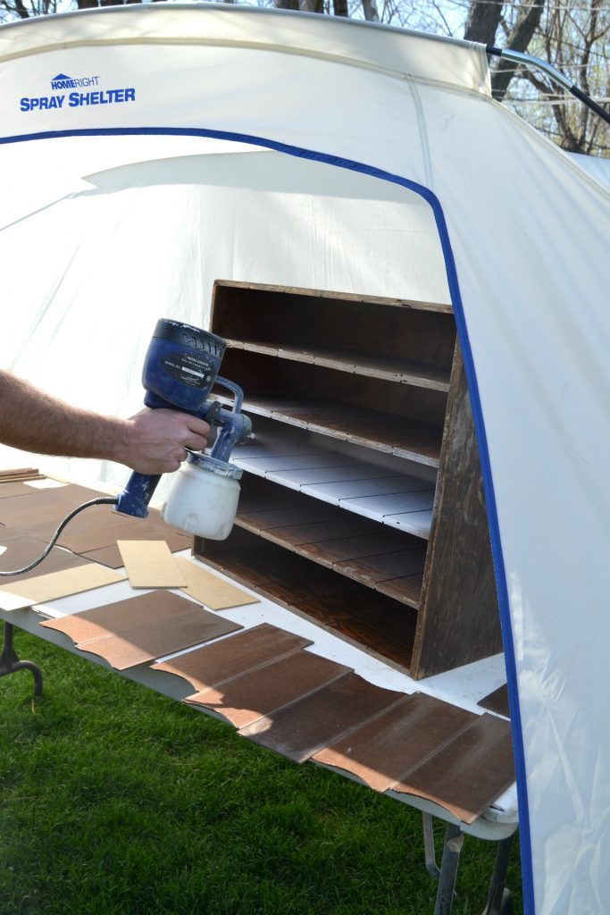 If you love cubby storage but don't want to pay a lot of money to have it in your home, click over and see how easy it is to create a Pottery Barn knock-off cubby storage.