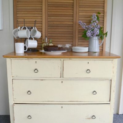 5 Ways To Use A Wood Dresser In Your Home