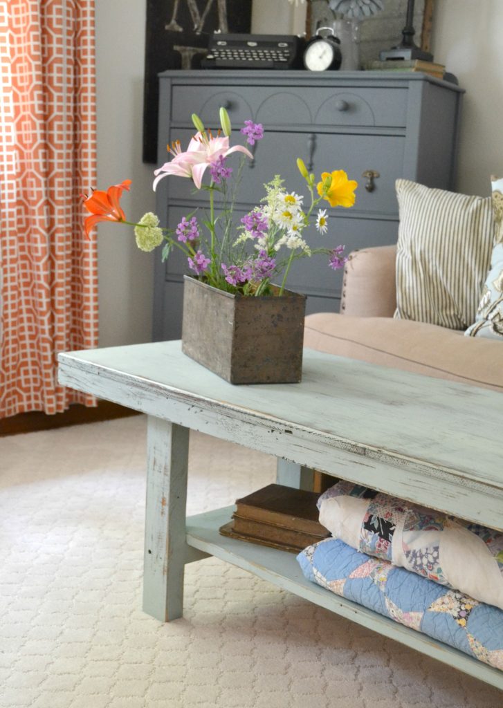 If you are looking for some easy decorating ideas for your home this summer, click over to see how I use yard sale finds and thrift store treasures in my summer home tour. 