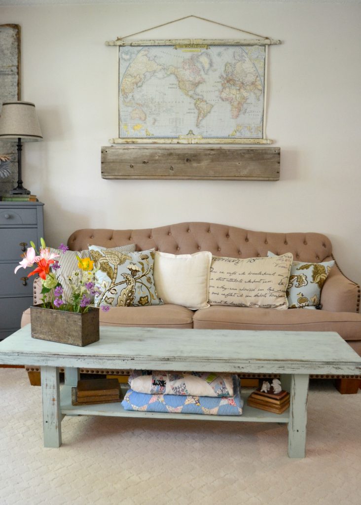 If you are looking for some easy decorating ideas for your home this summer, click over to see how I use yard sale finds and thrift store treasures in my summer home tour. 