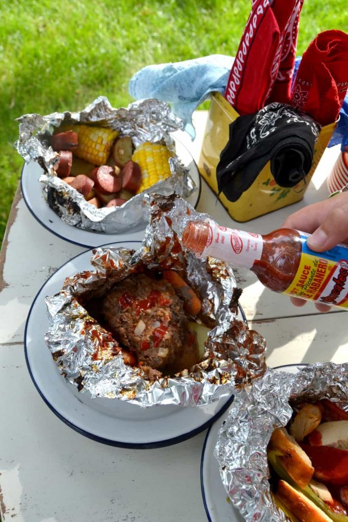 If you are going camping or just want some new recipes to cook on your backyard grill, click over to get these 5 easy hobo dinner meals that will feed a crowd or just your family. 