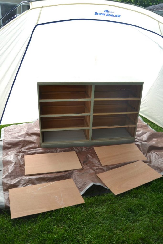 If you are looking for a bookshelf design for a space in your home, click over to find this easy repurposed bookshelf design made from an old dresser. 