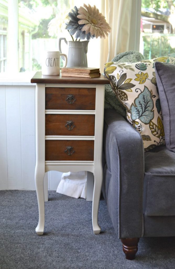 Are you looking for a side table to add to your space? Click over and see how to make over an old side table into a beautiful piece for your home. 