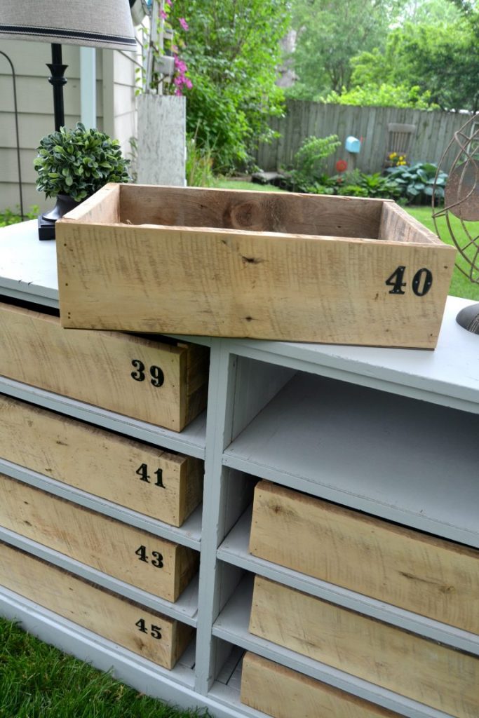 If you are looking for a bookshelf design for a space in your home, click over to find this easy repurposed bookshelf design made from an old dresser. 