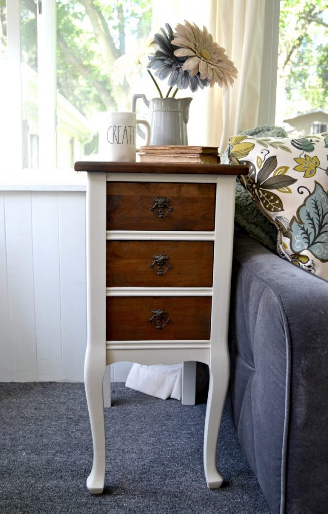 Are you looking for a side table to add to your space? Click over and see how to make over an old side table into a beautiful piece for your home. 