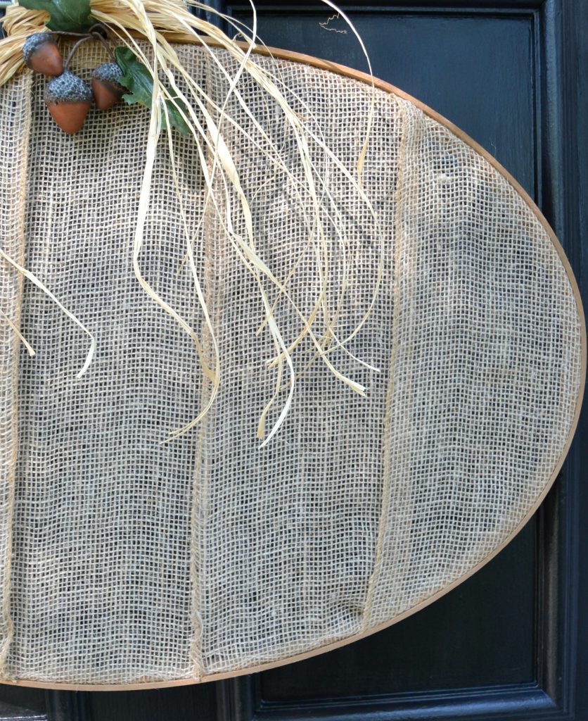 If you like fall wreaths, but are looking for something a little different for this fall season, click over to see how easy it is to make this DIY burlap pumpkin wreath. 