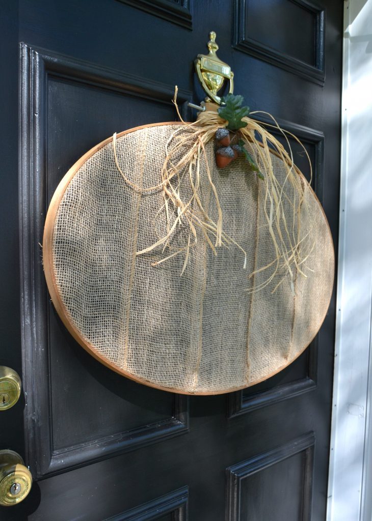 If you like fall wreaths, but are looking for something a little different for this fall season, click over to see how easy it is to make this DIY burlap pumpkin wreath. 