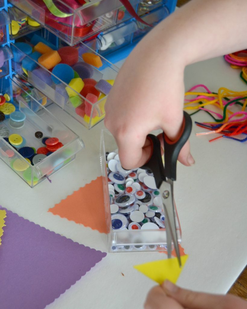 Crinkle-Cut Craft Scissors Center at Lakeshore Learning