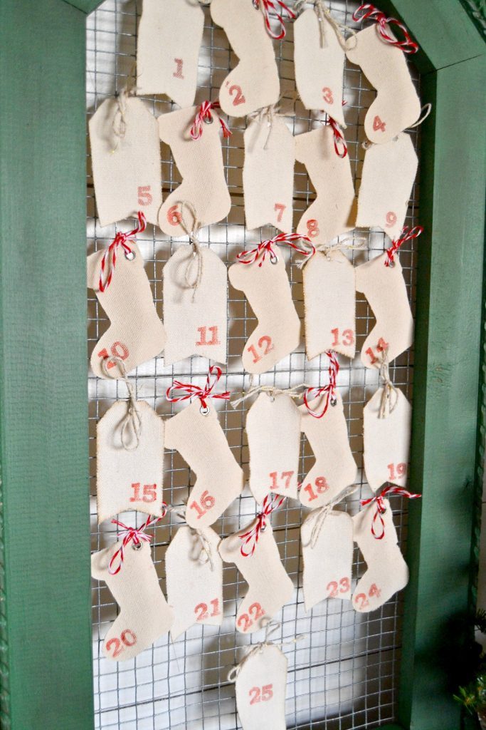 If you like to have an Advent Calendar every year, click over to see how easy it is so create your own fabric Advent Calendar from an old frame and a few supplies. 