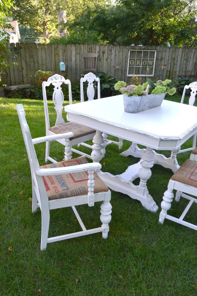 If you love farmhouse style and want to add a farmhouse dining table to your home, click over and see how you can DIY a farmhouse dining table from a table you may already have. 