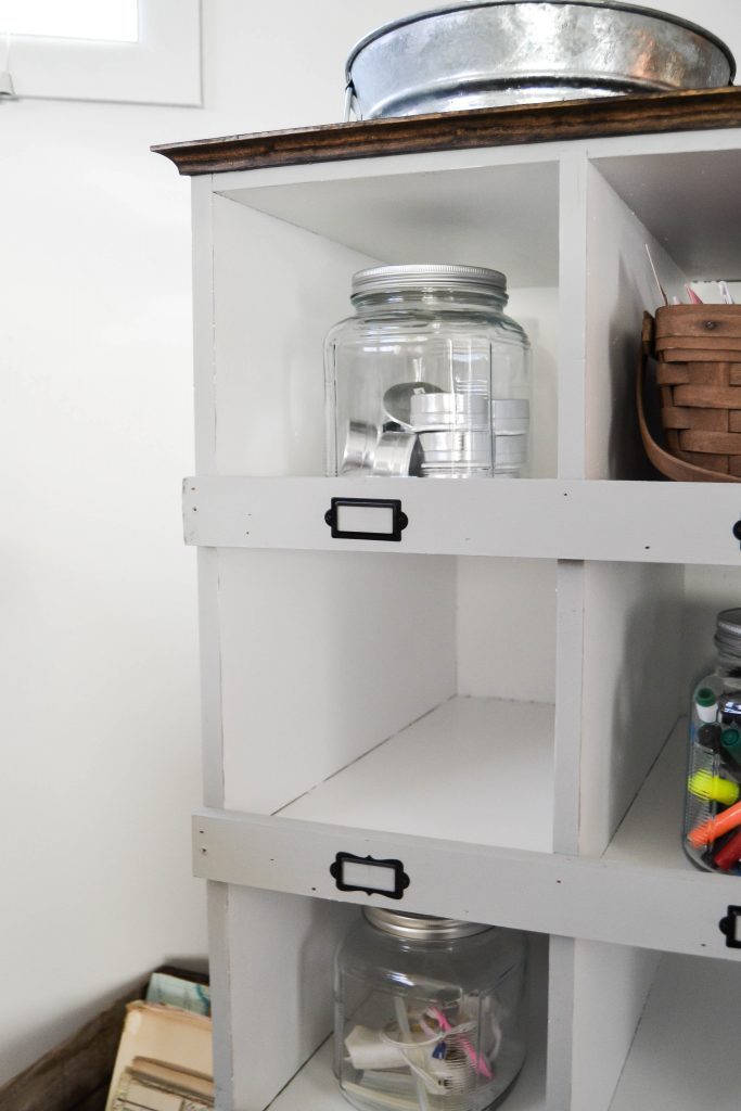 If you love cubby storage ideas, click over to see how you can easily DIY cubby storage to get the exact look you want to add function and beauty to your space. 