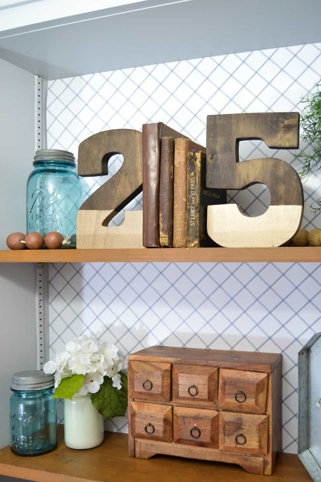 DIY Bookends Gold Dipped Numbers {DIY in 30} My Creative Days