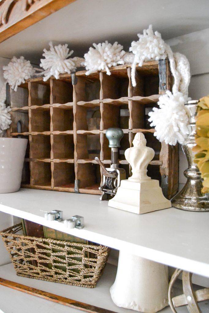 If you are looking for simple ways to decorate display shelves, click over and I will teach you how to do it without spending a lot of money or time. 