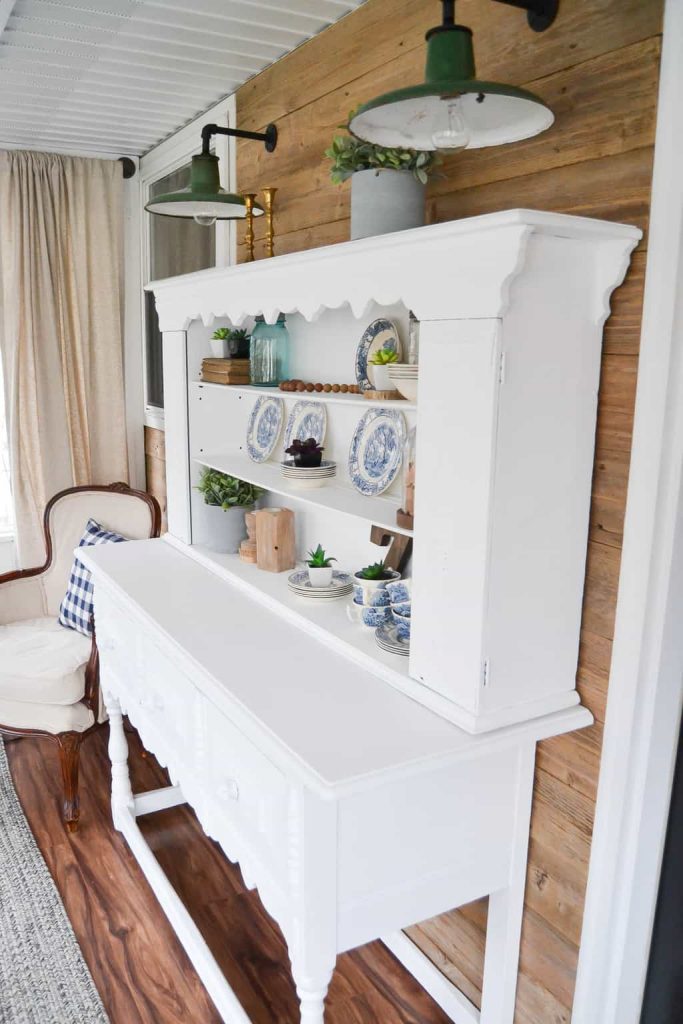 White Painted Buffet Makeover - Have an old buffet that needs a makeover? Check out this White Painted Buffet Makeover for inspiration from My Creative Days.