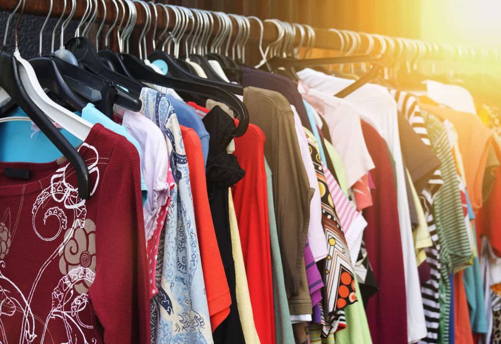 How To Organize A Profitable Yard Sale - Want to have a yard sale, but don't know where to start? Check out these tips on How To Organize A Profitable Yard Sale from My Creative Days.