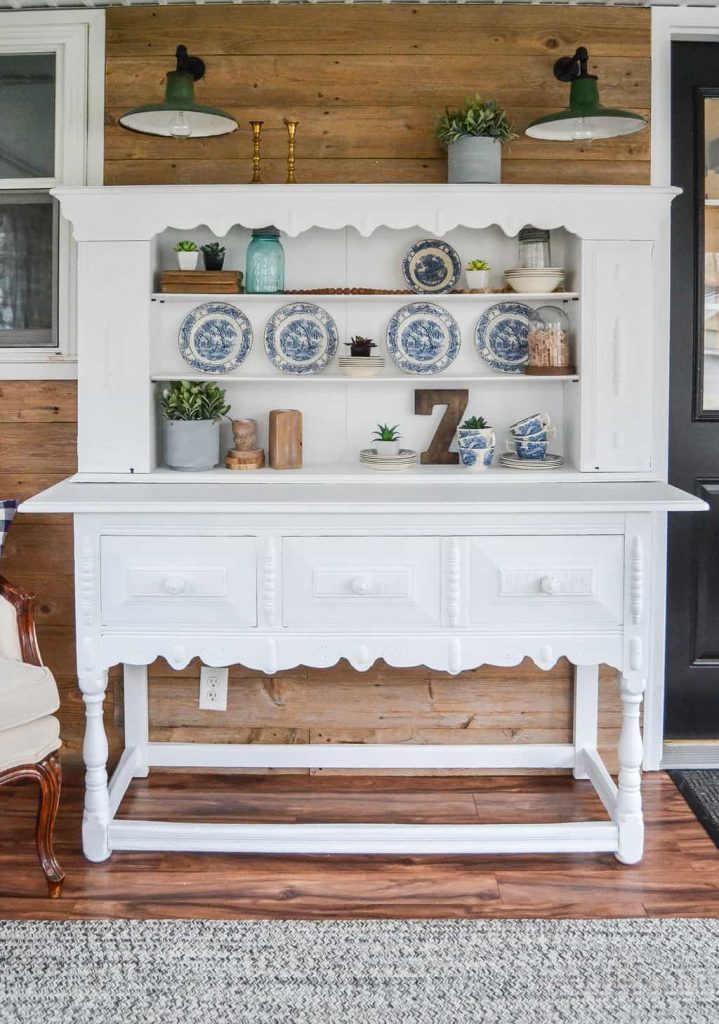 White Painted Buffet Makeover - Have an old buffet that needs a makeover? Check out this White Painted Buffet Makeover for inspiration from My Creative Days.