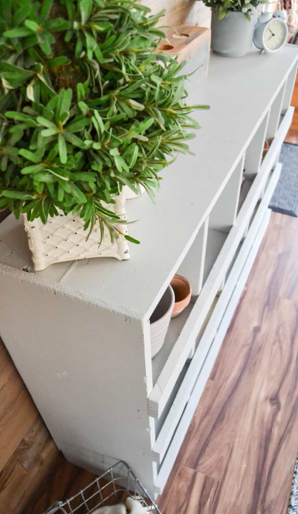 DIY Nesting Boxes - Love the look of nesting boxes, but don't want to spend a ton of money for them at an antique store? Make your own from an old bookshelf! Find out how from My Creative Days.