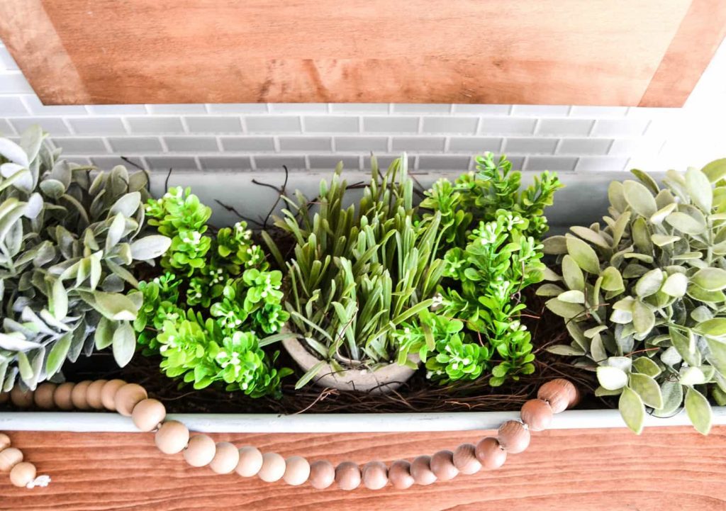 If you are looking for a galvanized tub planter, click over and see how easy it is to create a painted galvanized planter for all your planting needs. 