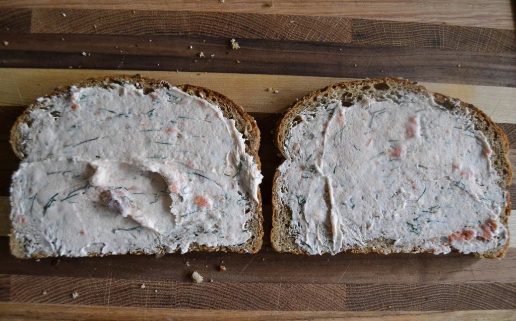 Smoked Salmon Dill Spread - Looking for an easy and versatile recipe to prepare for your next party? This Smoked Salmon Dill Spread is exactly what you need. 