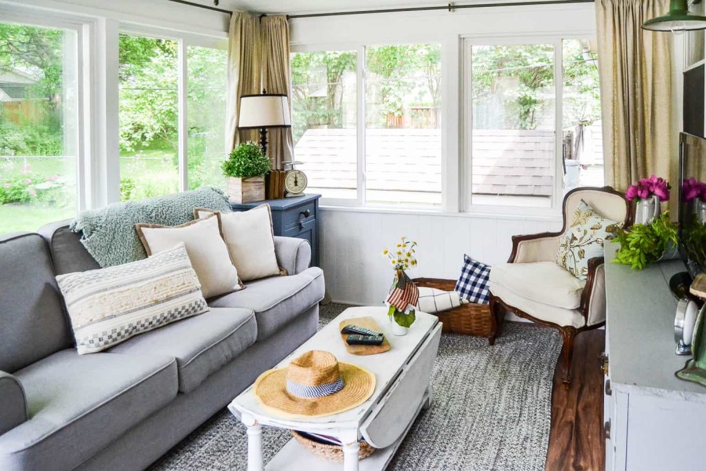 Summer Porch Tour - Summer is in the air and it is time to get the porch ready for the season. See the laid back decor in this Summer Porch Tour from My Creative Days. 