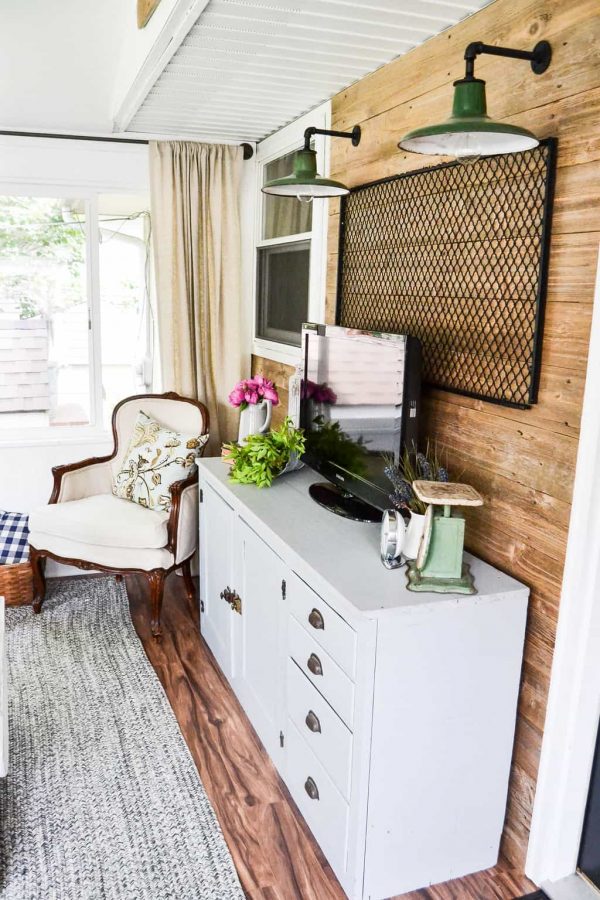 Summer Porch Tour With New Barn Find - My Creative Days
