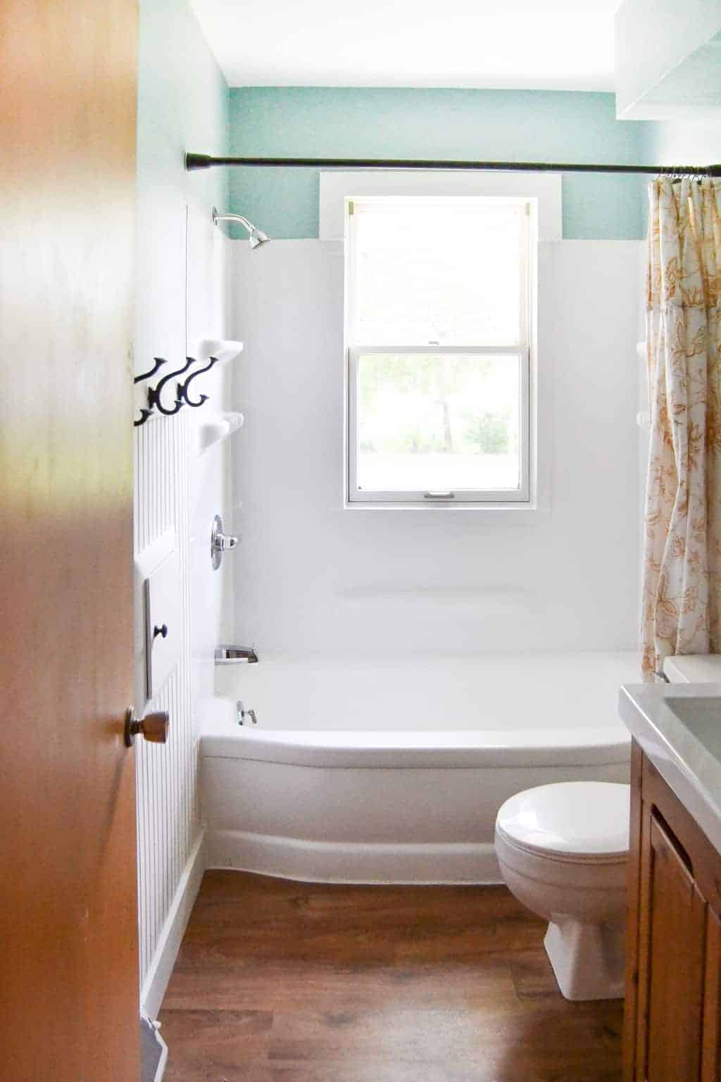 Bathroom Makeover - You don't need a lot of money to make over your bathroom. This bathroom makeover from My Creative Days shows you ways to bring your old bathroom up to date, brighter and more fresh on a budget!