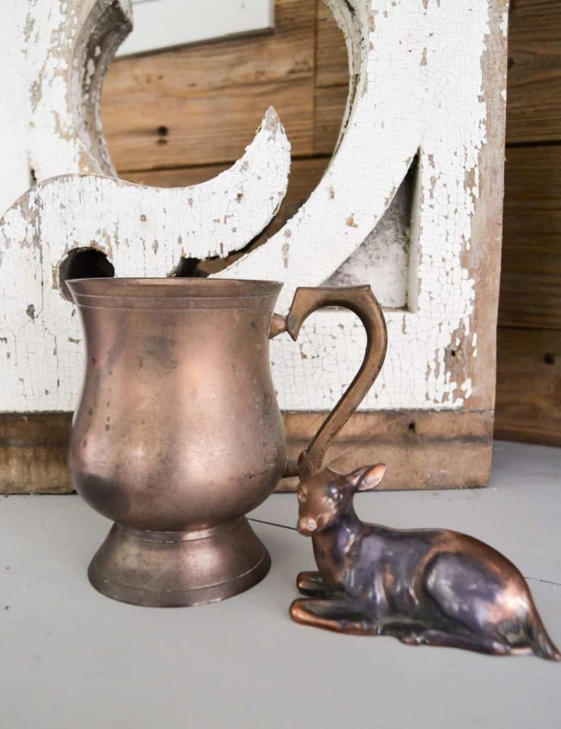 How To Clean And Polish Copper - Do you love using copper in your decor but some of your pieces have tarnished? Check out How To Clean And Polish Copper from My Creative Days to have those pieces shiny again!
